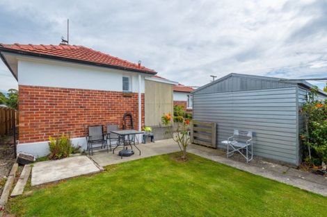 Photo of property in 1 Cameron Street, Waimate, 7924