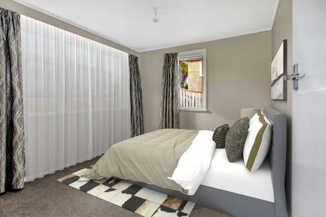 Photo of property in 48 Hereford Street, Cannons Creek, Porirua, 5024