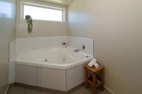 Photo of property in 85 Glassworks Road, Newland, Ashburton, 7772