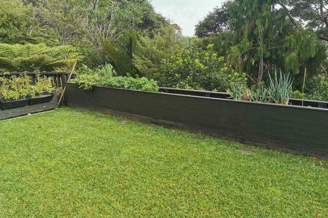 Photo of property in 740a West Coast Road, Oratia, Auckland, 0604