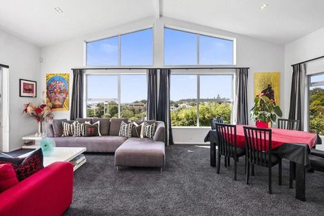 Photo of property in 86 Brougham Street, New Plymouth, 4310