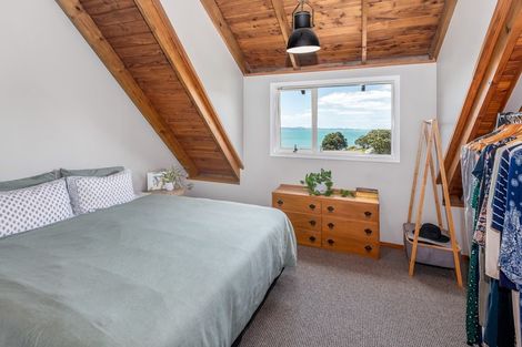 Photo of property in 21a Page Point, Mellons Bay, Auckland, 2014