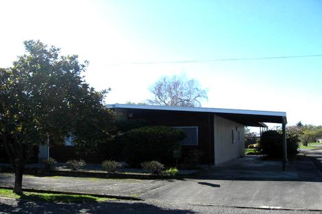 Photo of property in 30 Victoria Street, Carterton, 5713