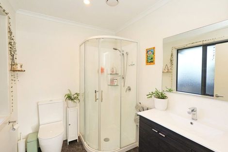 Photo of property in 40 Queen Street, Winton, 9720