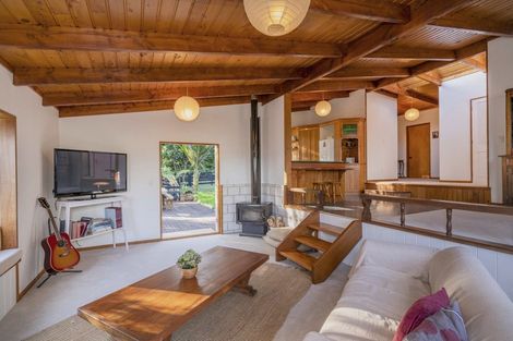 Photo of property in 5b Pohutukawa Grove, Whitianga, 3510