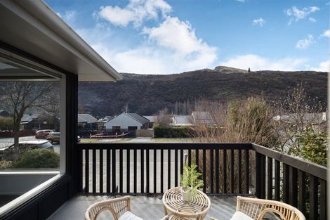Photo of property in 80 Devon Street, Arrowtown, 9302