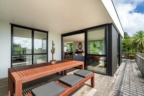 Photo of property in 15b Verran Road, Birkenhead, Auckland, 0626