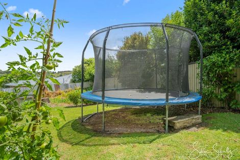 Photo of property in 21 View Street, Maungaturoto, 0520