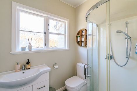 Photo of property in 142 Oxford Terrace, Epuni, Lower Hutt, 5011