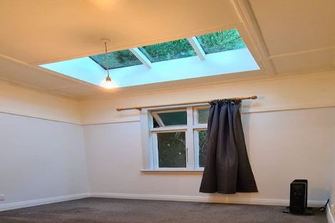 Photo of property in 2 Norna Crescent, Kelburn, Wellington, 6012