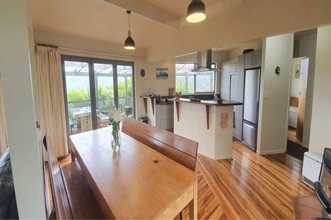 Photo of property in 17 Wattle Grove, Maungaraki, Lower Hutt, 5010