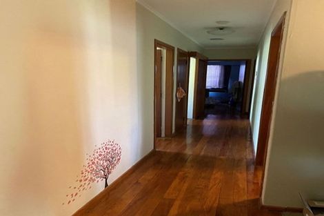 Photo of property in 53 Stewart Drive, Newlands, Wellington, 6037