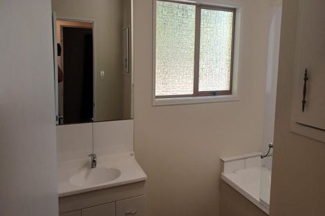 Photo of property in 9 Simpson Road, Ranui, Auckland, 0612