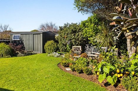 Photo of property in 6 Dillon Drive, Bell Block, New Plymouth, 4312