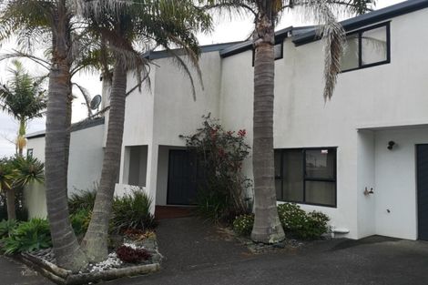 Photo of property in 1/13 Mizpah Road, Waiake, Auckland, 0630