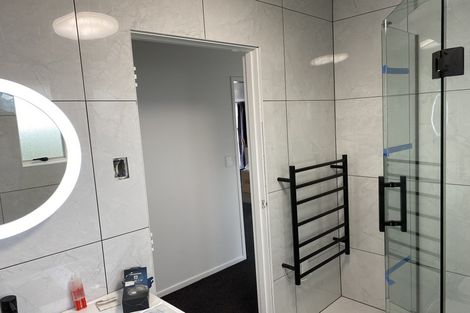 Photo of property in 6 Harwood Road, Mount Wellington, Auckland, 1060