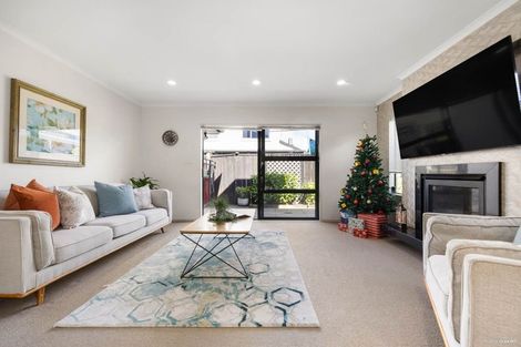 Photo of property in 170a Ridge Road, Howick, Auckland, 2014