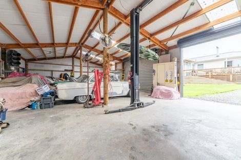 Photo of property in 21 Weston Road, Holmes Hill, Oamaru, 9401