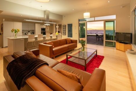 Photo of property in 45 Wharemauku Road, Raumati Beach, Paraparaumu, 5032