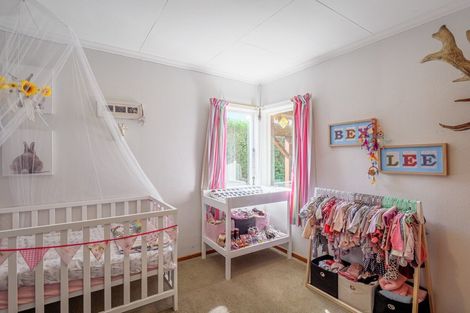 Photo of property in 1 Park Street, Winton, 9720