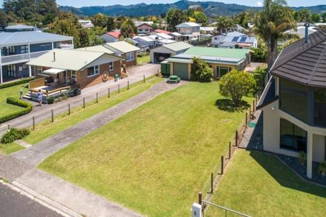 Photo of property in 43 Robinson Road, Whitianga, 3510