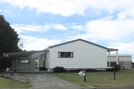 Photo of property in 3 Norfolk Place, Tairua, 3508