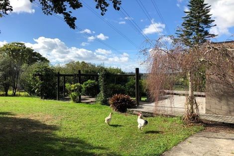 Photo of property in 56 Henwood Road, Taupaki, Henderson, 0782