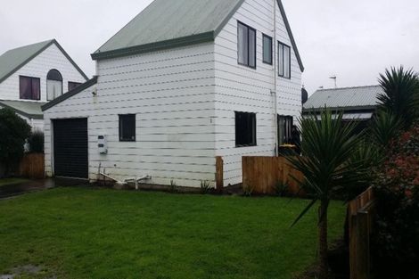 Photo of property in 26 Barneys Farm Road, Clendon Park, Auckland, 2103
