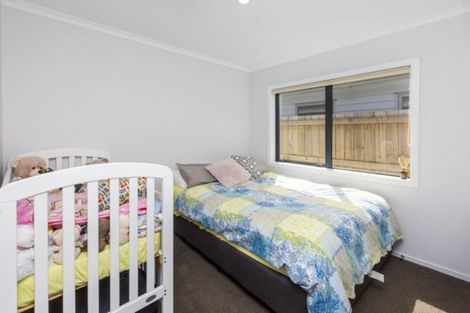 Photo of property in 10 Reubens Farm Lane, Taita, Lower Hutt, 5011