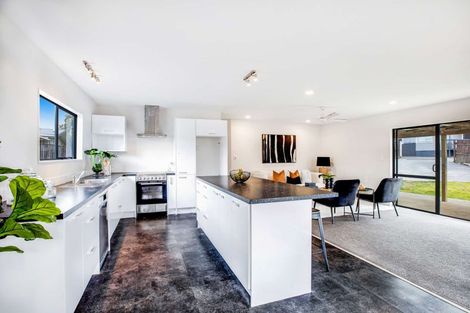 Photo of property in 8 Narada Place, Papatoetoe, Auckland, 2025