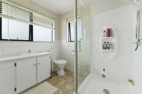 Photo of property in 8a Lanes Road, Bridge Hill, Alexandra, 9320