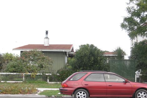 Photo of property in 300 Lyndon Road West, Hastings, 4122