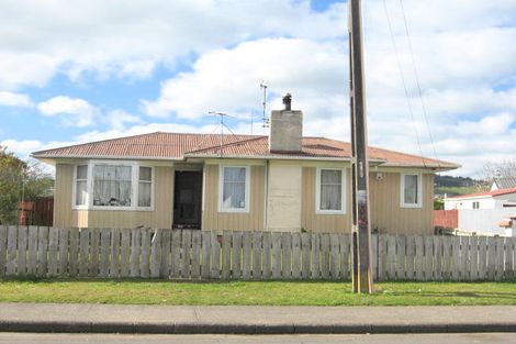 Photo of property in 56 Sutton Crescent, Papakura, 2110