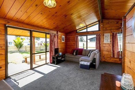 Photo of property in 47 Gardenia Avenue, Bell Block, New Plymouth, 4312