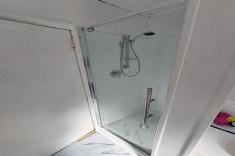 Photo of property in 132 Pioneer Road, Moturoa, New Plymouth, 4310