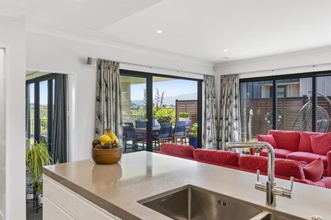 Photo of property in 19 Taranui Way, Paraparaumu Beach, Paraparaumu, 5032