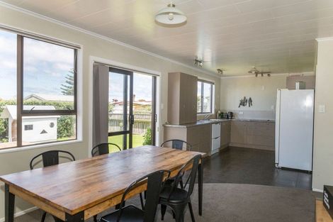 Photo of property in 67 Akitio Esplanade, Akitio, Pongaroa, 4991