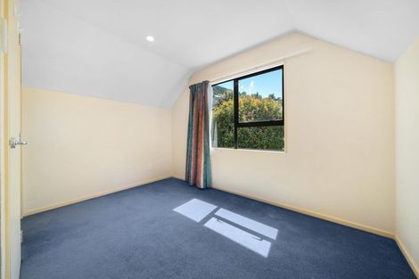 Photo of property in 2a Wye Place, Fernhill, Queenstown, 9300