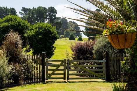 Photo of property in 14 Highgrove, Saint Clair, Dunedin, 9012