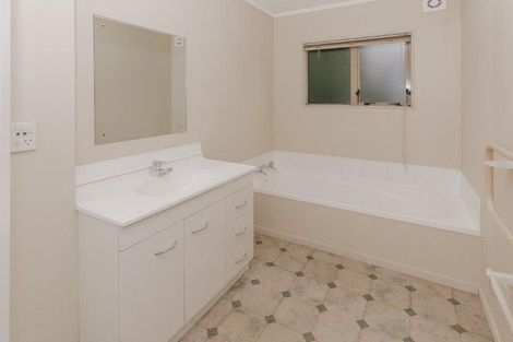 Photo of property in 14 Emmerdale Mews, Highbury, Palmerston North, 4412