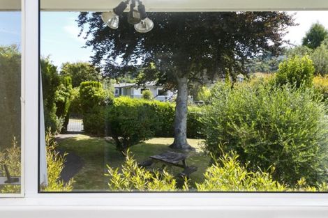 Photo of property in 15 Scenic Heights, Acacia Bay, Taupo, 3330