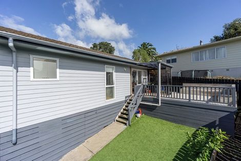 Photo of property in 3/41 Elizabeth Drive, West Harbour, Auckland, 0618