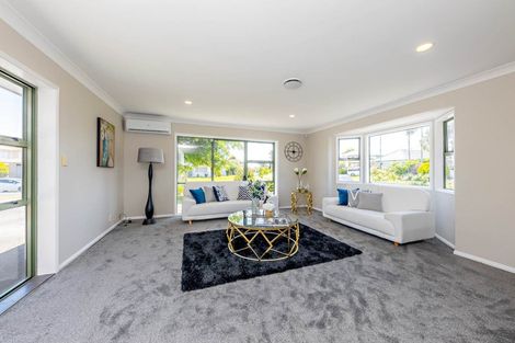 Photo of property in 2 Emyvalie Place, Dannemora, Auckland, 2016