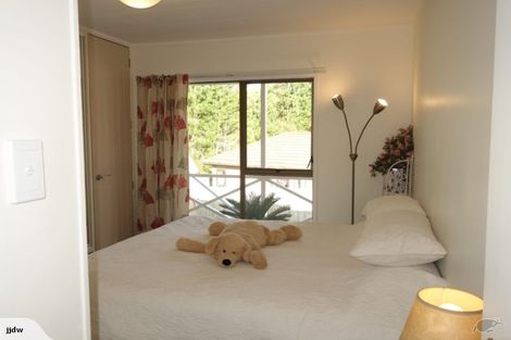 Photo of property in 35 Claverdon Drive, Massey, Auckland, 0614