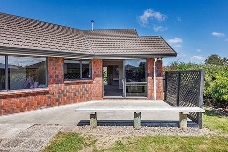 Photo of property in 4 Nevada Way, Kelvin Grove, Palmerston North, 4414