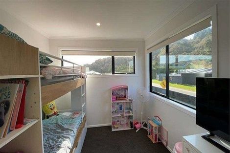 Photo of property in 7 Desert Gold Lane, Wallaceville, Upper Hutt, 5018
