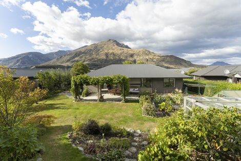 Photo of property in 12 Cotswold Court, Lower Shotover, Queenstown, 9304