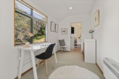 Photo of property in 24a Seaview Avenue, Northcote, Auckland, 0627