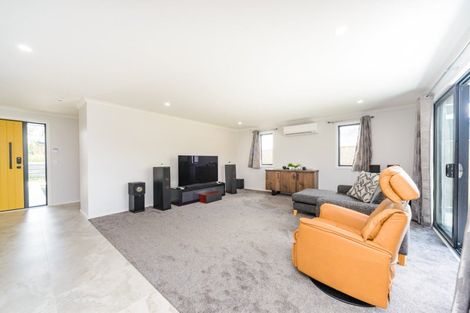 Photo of property in 94 James Line, Kelvin Grove, Palmerston North, 4414