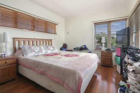 Photo of property in 15 Putini Road, Mangere Bridge, Auckland, 2022